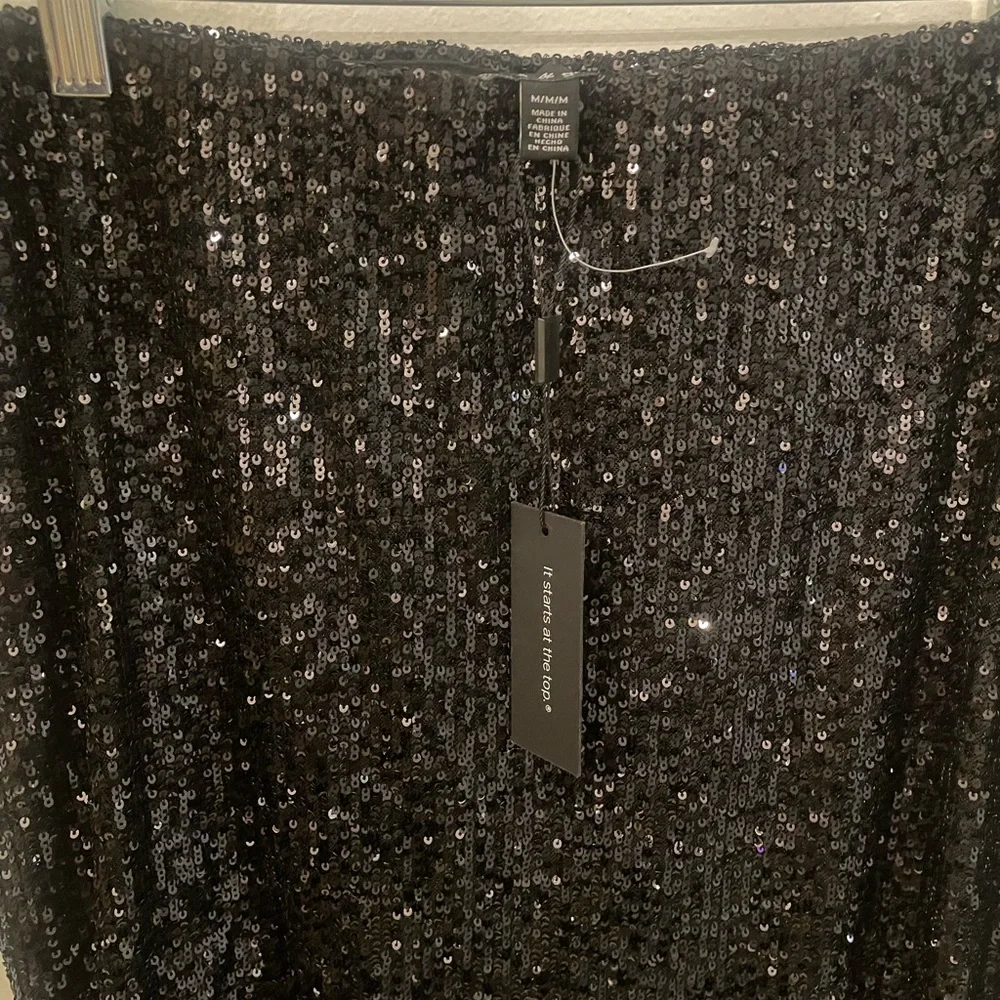 NWT Cable & Gauge Black Sequin Skirt - Picture 2 of 3